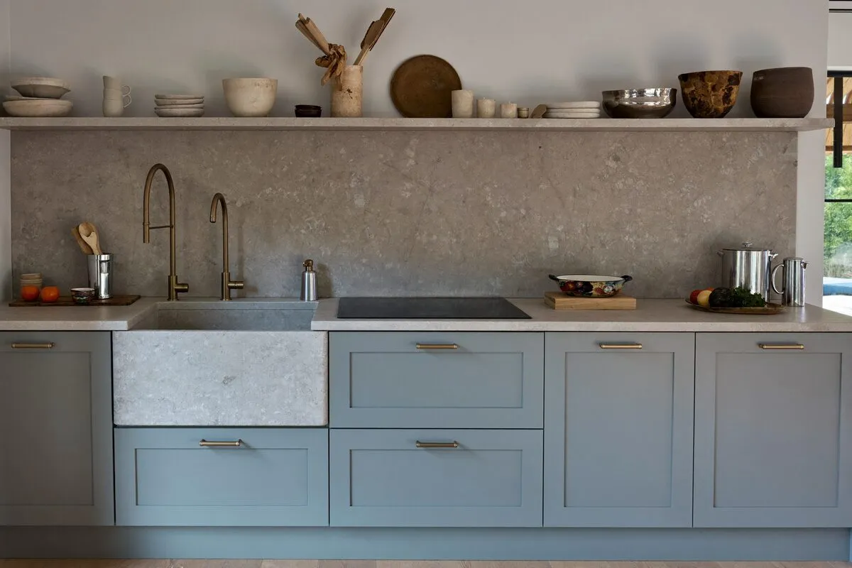Voorbeeld van een moderne keuken in het Westland